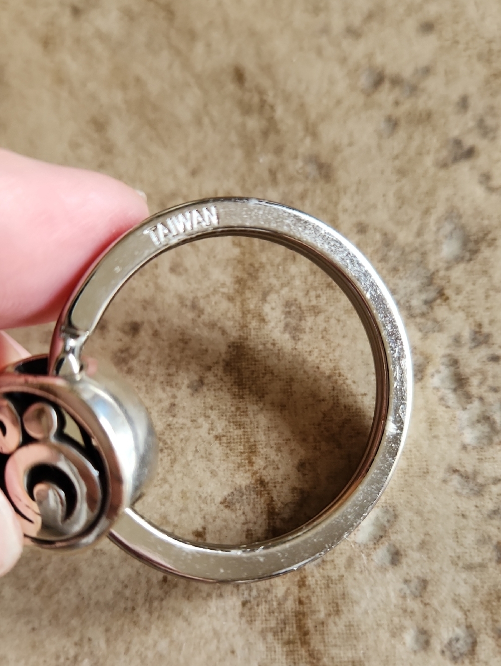 Brighton Contempo Key Fob/Keychain Silver Swirl - Picture 4 of 5